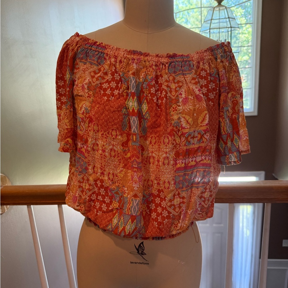 Christian Siriano Orange Red Pattern Crop Blouse Short Sleeve, Off Shoulder